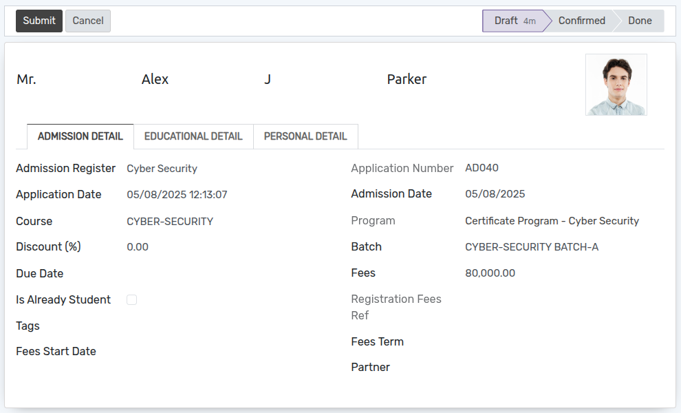 ../../_images/admission_applicant_detail.png